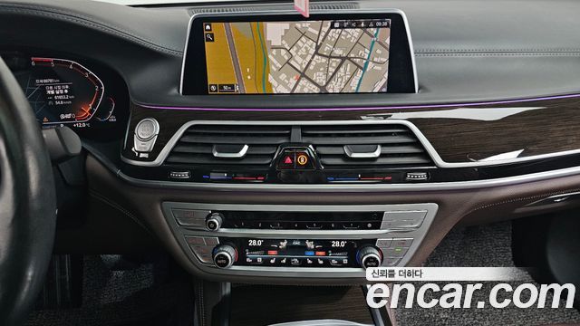 BMW 7-Series 740d xDrive Design Pure Excellence