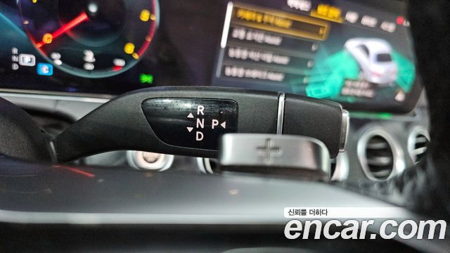 Mercedes-Benz E-Class E220d 4MATIC AMG Line