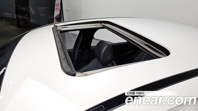 Mercedes-Benz E-Class E220d 4MATIC AMG Line