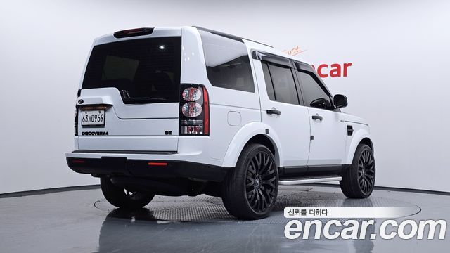 Land Rover Discovery 3.0 SDV6 SE