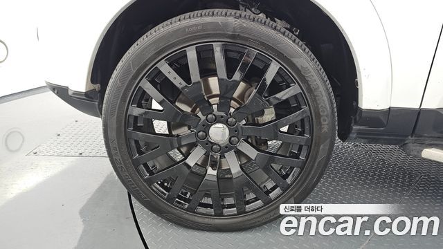 Land Rover Discovery 3.0 SDV6 SE