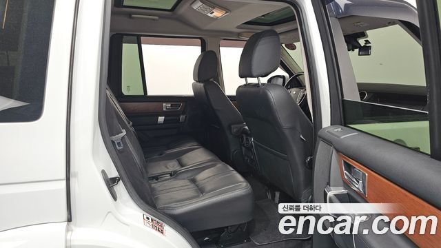 Land Rover Discovery 3.0 SDV6 SE