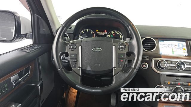 Land Rover Discovery 3.0 SDV6 SE