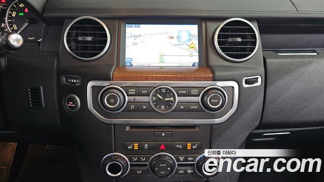 Land Rover Discovery 3.0 SDV6 SE