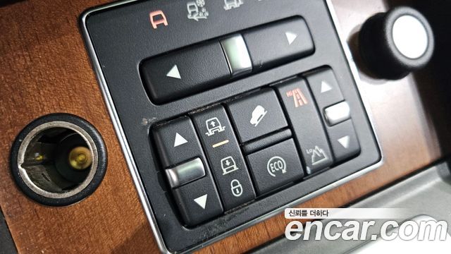 Land Rover Discovery 3.0 SDV6 SE