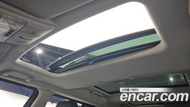 Land Rover Discovery 3.0 SDV6 SE