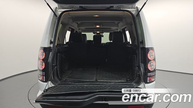 Land Rover Discovery 3.0 SDV6 SE