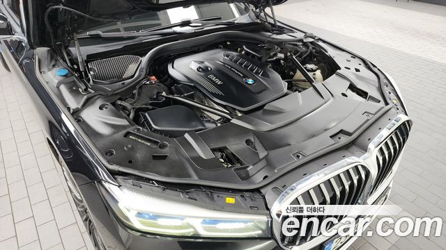 BMW 7-Series 730Ld xDrive Design Pure Excellence