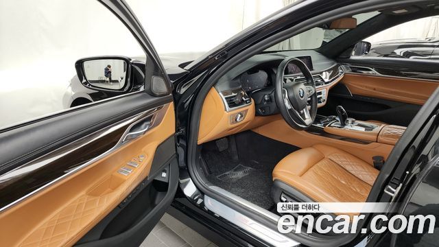 BMW 7-Series 730Ld xDrive Design Pure Excellence
