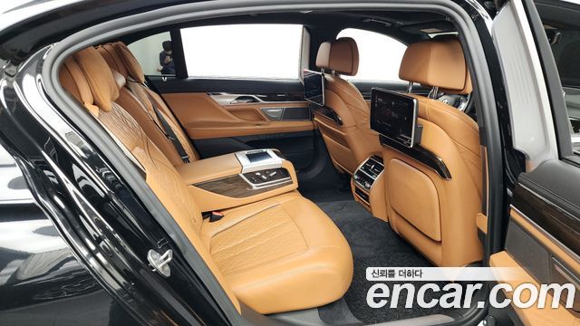 BMW 7-Series 730Ld xDrive Design Pure Excellence