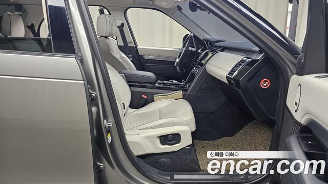 Land Rover Discovery 3.0 TD6 First Edition