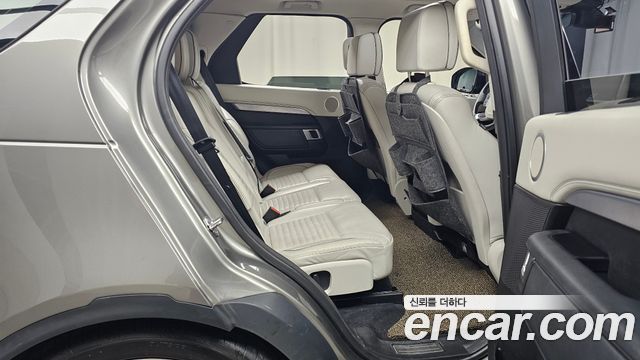 Land Rover Discovery 3.0 TD6 First Edition