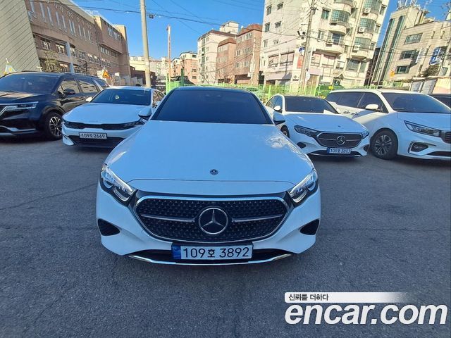 Mercedes-Benz E-Class E200 Avantgarde