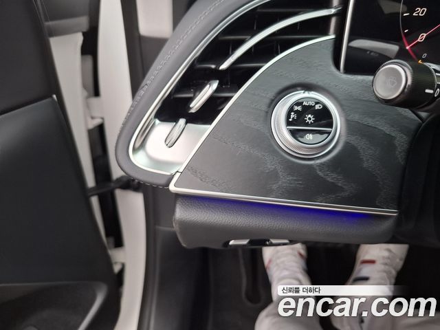 Mercedes-Benz E-Class E200 Avantgarde
