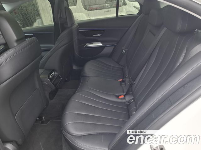 Mercedes-Benz E-Class E200 Avantgarde