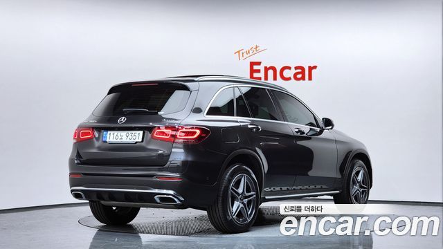 Mercedes-Benz GLC-Class GLC300e 4MATIC