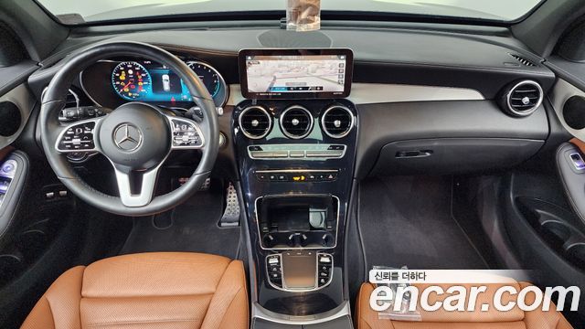 Mercedes-Benz GLC-Class GLC300e 4MATIC