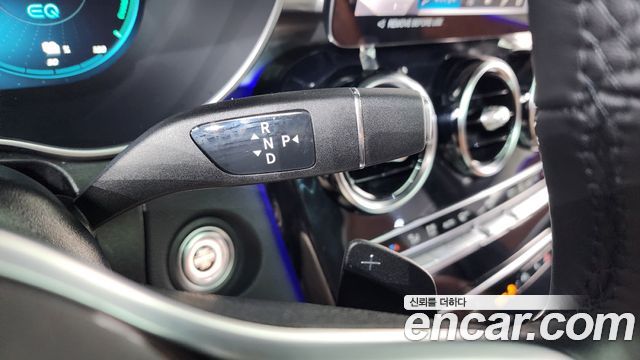 Mercedes-Benz GLC-Class GLC300e 4MATIC