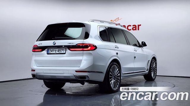 BMW X7 xDrive 40i Design Pure Excellence 7-Seater