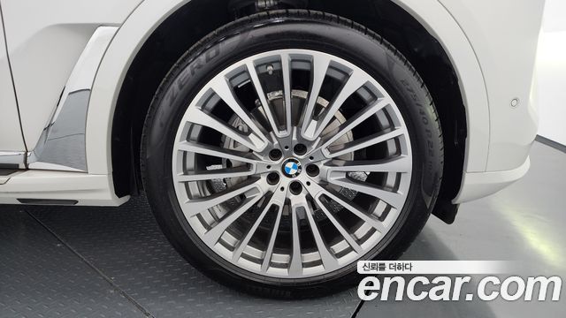 BMW X7 xDrive 40i Design Pure Excellence 7-Seater