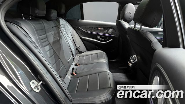 Mercedes-Benz E-Class E350 4MATIC AMG Line Edition