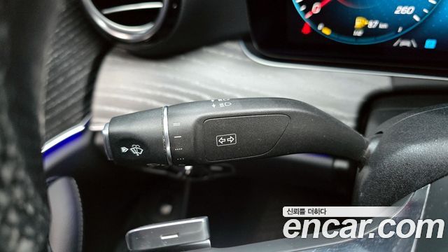 Mercedes-Benz E-Class E350 4MATIC AMG Line Edition