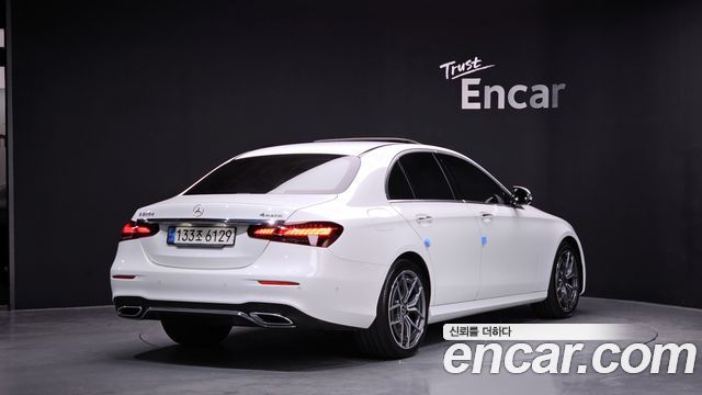 Mercedes-Benz E-Class E220d 4MATIC AMG Line