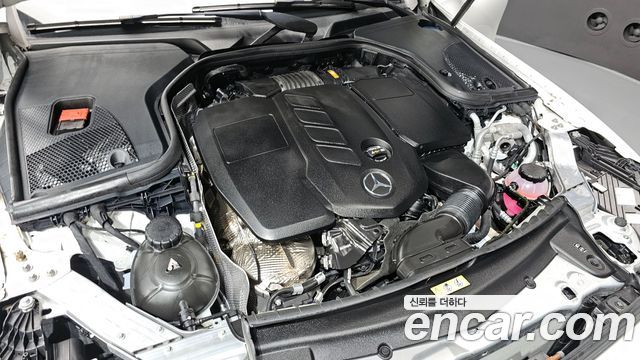 Mercedes-Benz E-Class E220d 4MATIC AMG Line
