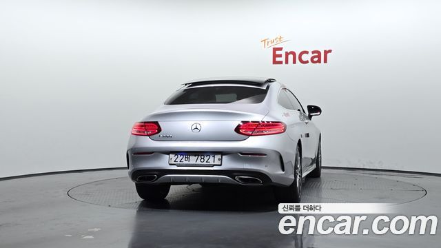Mercedes-Benz C-Class C200 Coupe