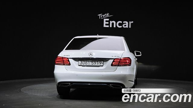 Mercedes-Benz E-Class E220 Bluetec Avantgarde