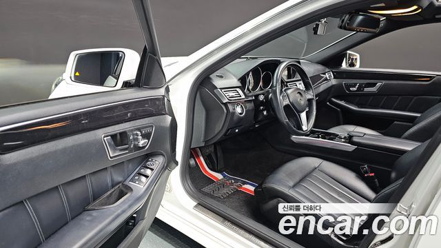 Mercedes-Benz E-Class E220 Bluetec Avantgarde