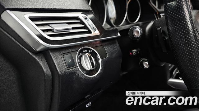 Mercedes-Benz E-Class E220 Bluetec Avantgarde