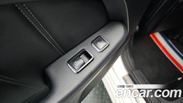 Mercedes-Benz E-Class E220 Bluetec Avantgarde