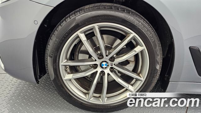 BMW 5-Series 520d M Sport Package Plus