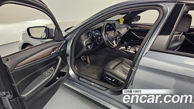 BMW 5-Series 520d M Sport Package Plus