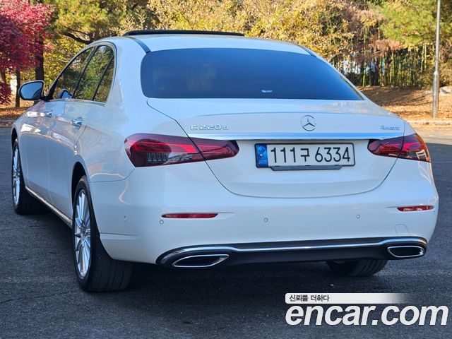 Mercedes-Benz E-Class E220d 4MATIC Exclusive