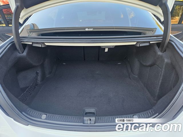Mercedes-Benz E-Class E220d 4MATIC Exclusive