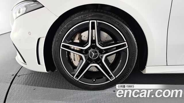 Mercedes-Benz A-Class AMG A35 4MATIC Sedan