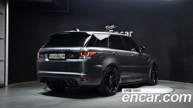 Land Rover Range Rover Sport 3.0 SDV6 HSE Dynamic