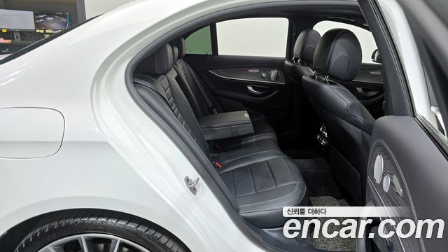 Mercedes-Benz E-Class E350 4MATIC AMG Line Edition