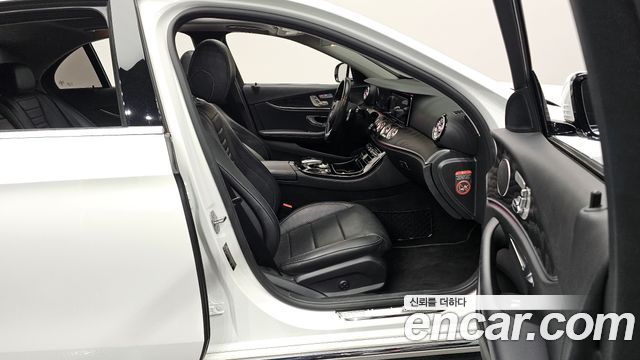 Mercedes-Benz E-Class E300 Avantgarde