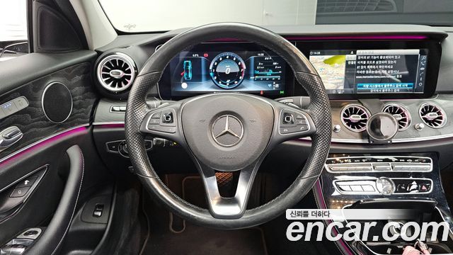 Mercedes-Benz E-Class E300 Avantgarde