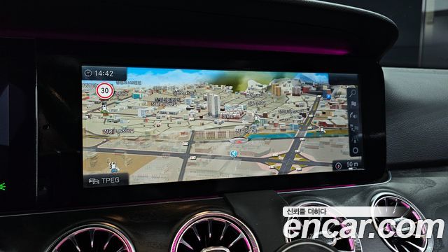 Mercedes-Benz E-Class E300 Avantgarde