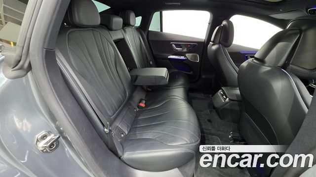 Mercedes-Benz EQE EQE350+