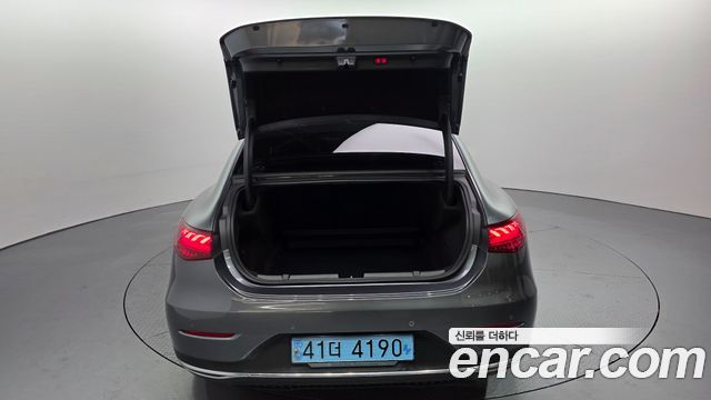 Mercedes-Benz EQE EQE350+