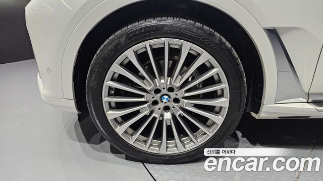 BMW X7 xDrive 40i Design Pure Excellence 7-Seater