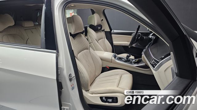 BMW X7 xDrive 40i Design Pure Excellence 7-Seater