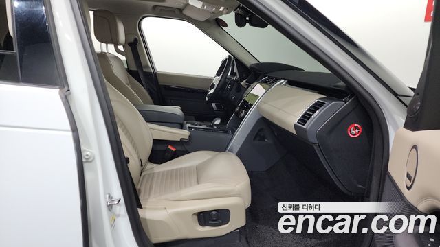 Land Rover Discovery D250 SE