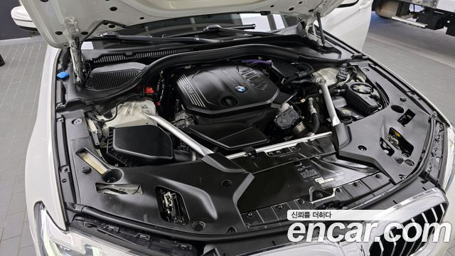 BMW 5-Series 523d M Sport
