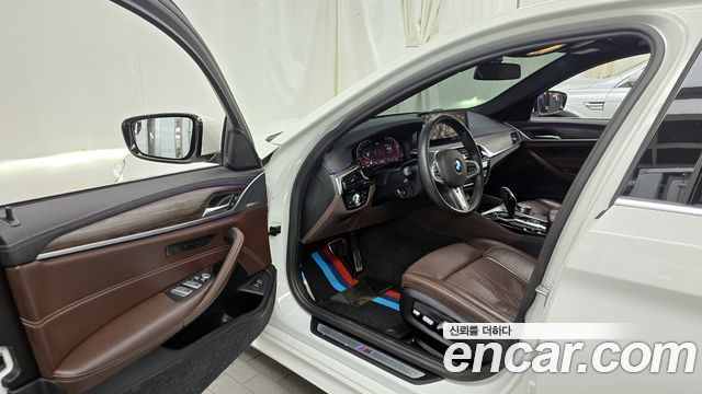 BMW 5-Series 523d M Sport
